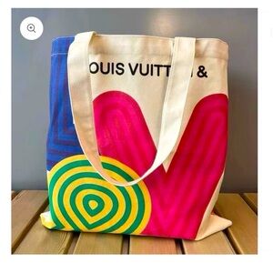 NWOT Louis Vuitton Novelty Canvas Tote Bag, still in bag❤️❤️❤️❤️.